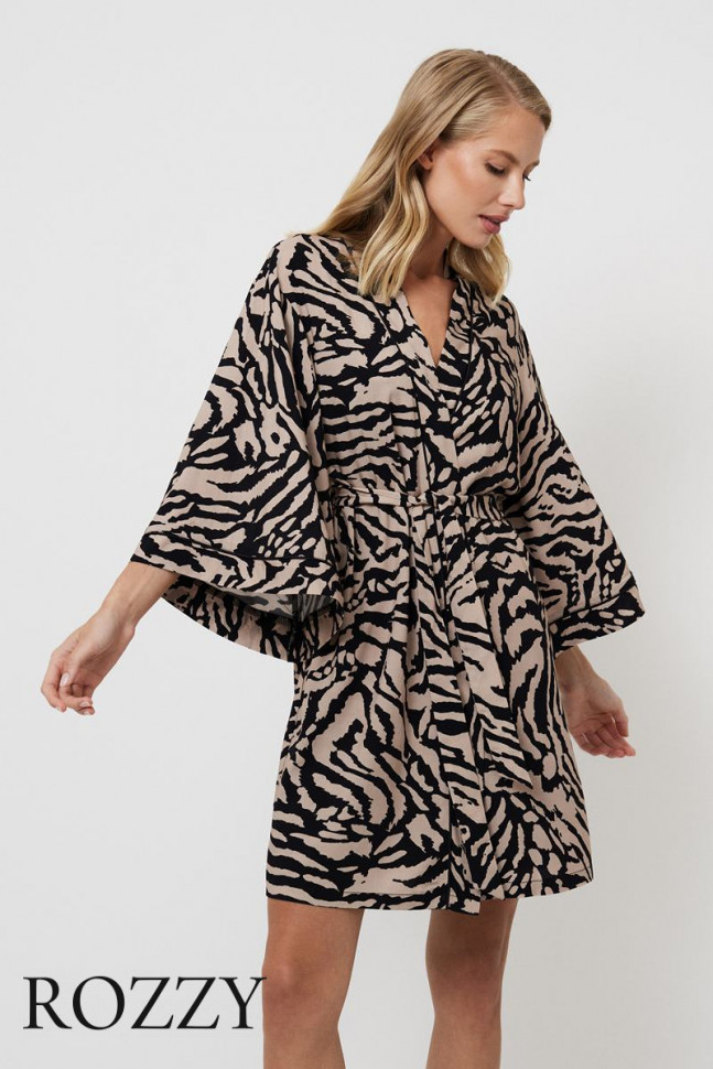 Халат вискозный Aruelle Sherry капучино/черный