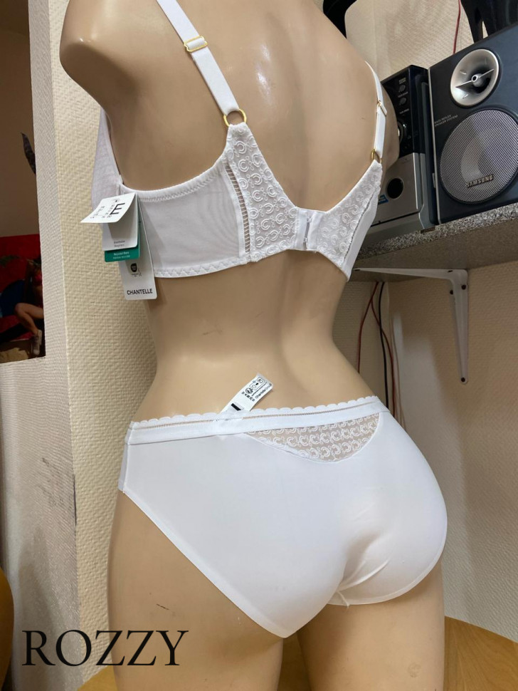 Бюстгальтер спейсер Chantelle Monogram C11ZN3 белый